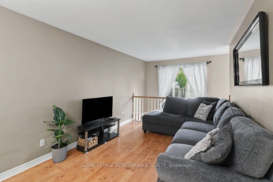 757 Nesting Way, Orleans - Cumberland and Area, ON K4A 3X6 – photo 3