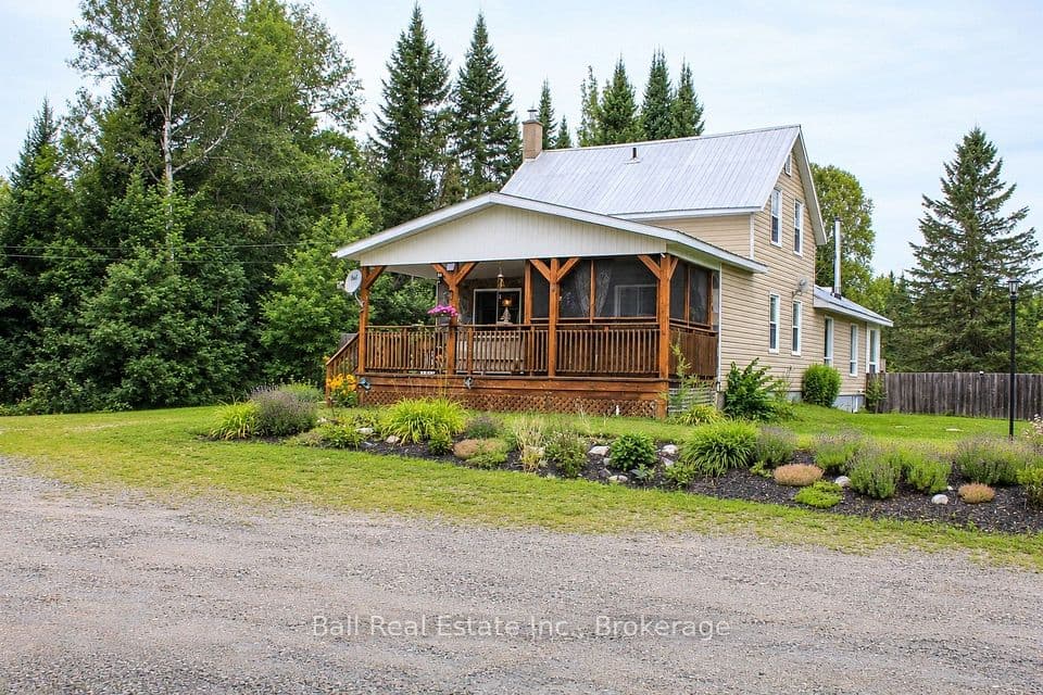 19573 Highway #118 Highway E, Highlands East, ON K0L 3C0 – main photo