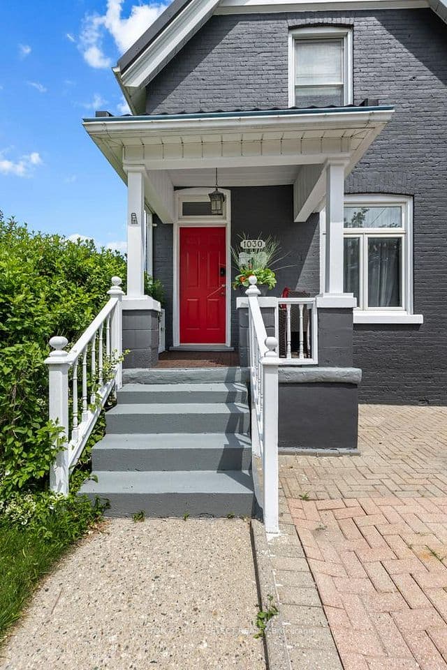 1030 York Street, London East, ON N5W 2T5 – main photo