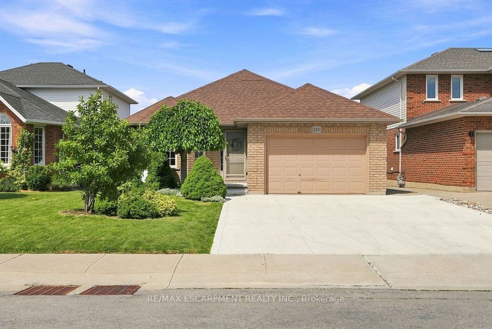 210 BASTILLE Street, Hamilton, ON L9B 2G5 – main photo