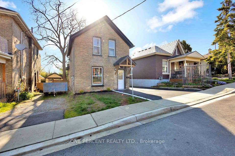 187 Drummond Street, Brantford, ON N3S 6A8 – photo 2