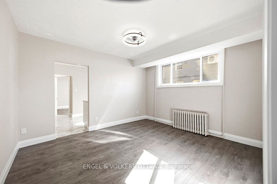 287 St Laurent Boulevard, Manor Park - Cardinal Glen and Area, ON K1K 2Z3 – photo 3