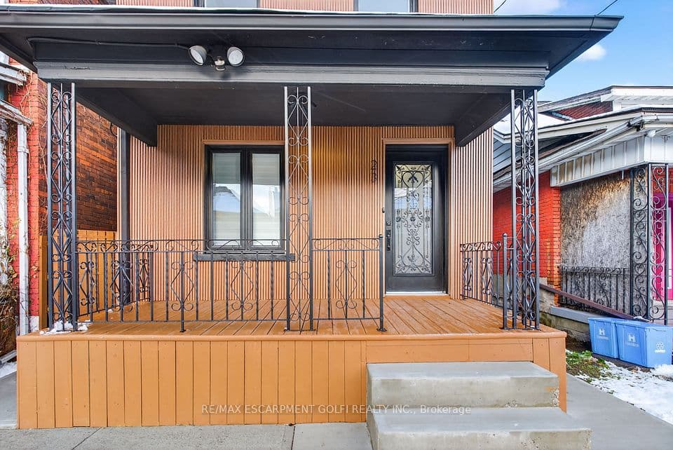 23 Edward Street, Hamilton, ON L8L 2V2 – photo 3