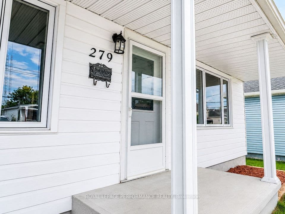 279 Catherine Street, Hawkesbury, ON K6A 1Z7 – photo 3