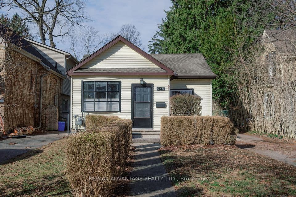 945 Colborne Street, London East, ON N6A 4A5 – main photo