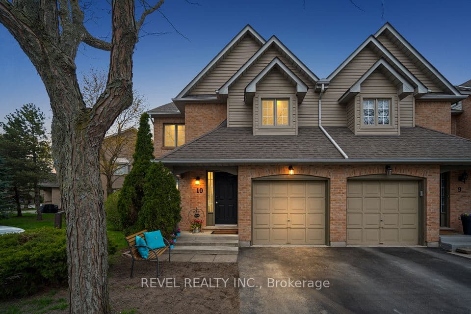 320 Hamilton Drive 10, Hamilton, ON L9G 4W6 – main photo