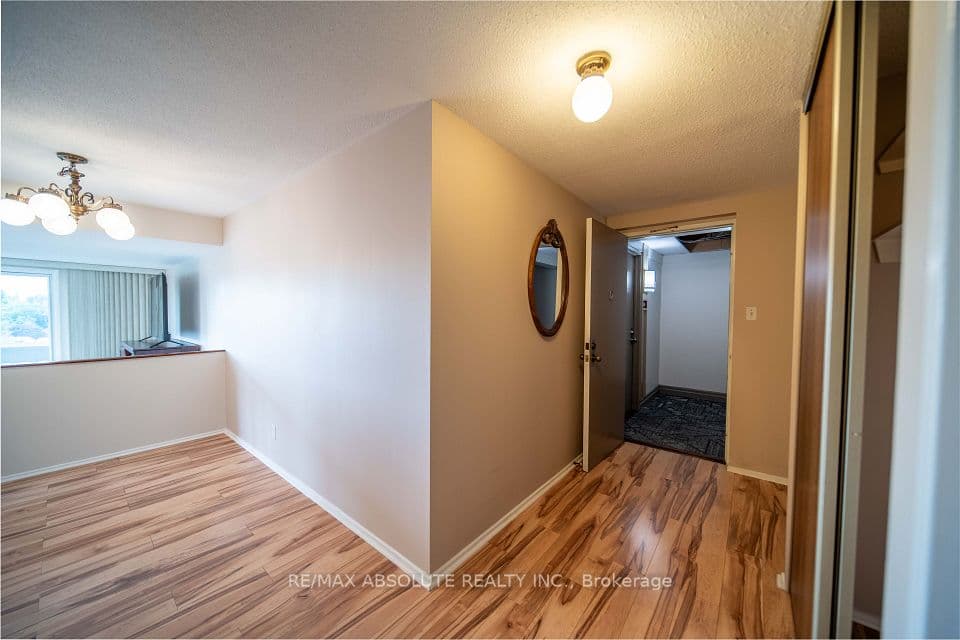 1599 Lassiter Terrace 709, Beacon Hill North - South and Area, ON K1J 8R6 – photo 3