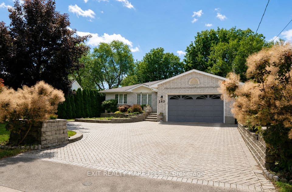 245 First Avenue, Welland, ON L3C 1Y7 – photo 2