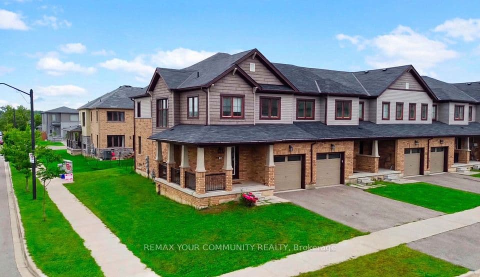 2 Prestwick Street, Hamilton, ON L8J 0K7 – main photo