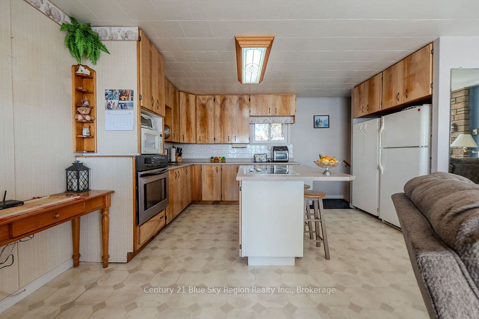 8 Gerard Road, West Nipissing, ON P0H 1R0 – photo 2