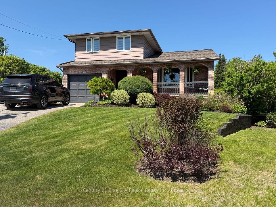 790 LAURENTIAN Avenue, North Bay, ON P1B 7T8 – photo 3