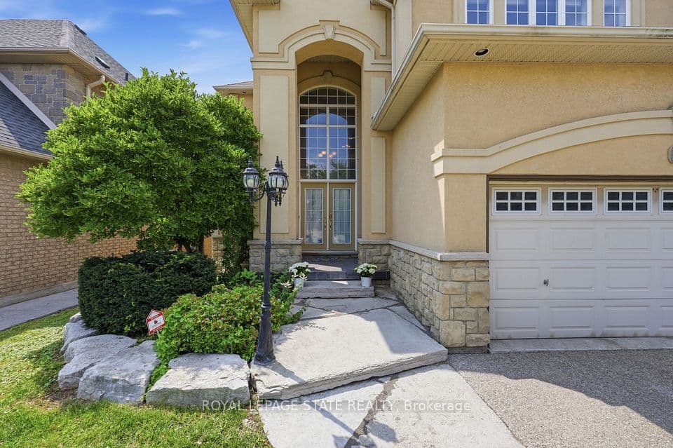 64 Joshua Avenue, Hamilton, ON L9K 1P8 – photo 3