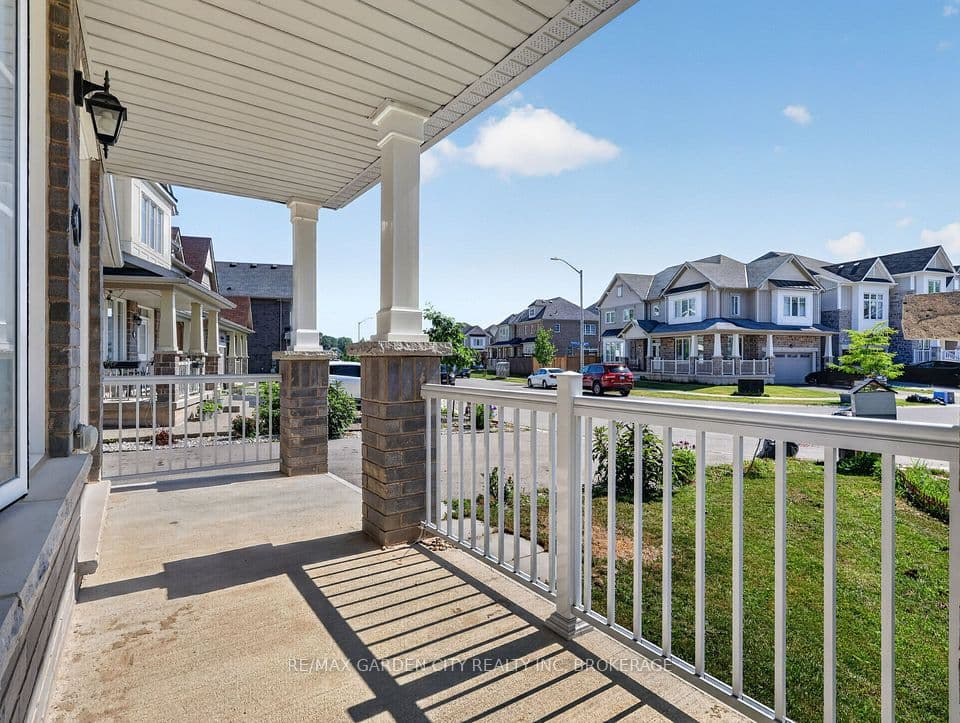 7568 Tupelo Crescent, Niagara Falls, ON L2H 3S5 – photo 3
