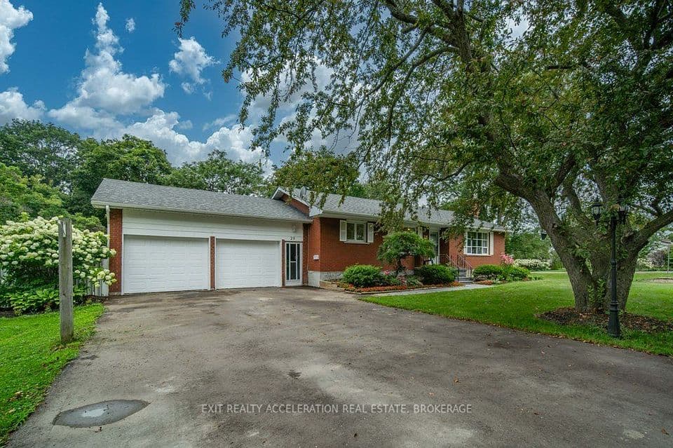 28 Southcrest Drive, Greater Napanee, ON K7R 3K2 – photo 3