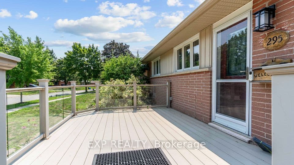 295 Tweedsmuir Avenue, London East, ON N5W 1L5 – photo 2