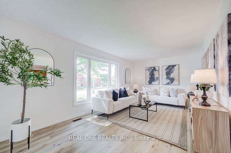 232 Clifton Downs Road, Hamilton, ON L9C 1B5 – photo 2