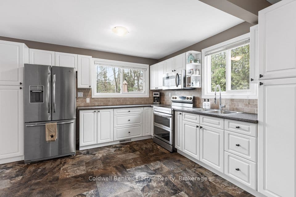 30 Woods Avenue, Kawartha Lakes, ON K0L 2W0 – photo 2