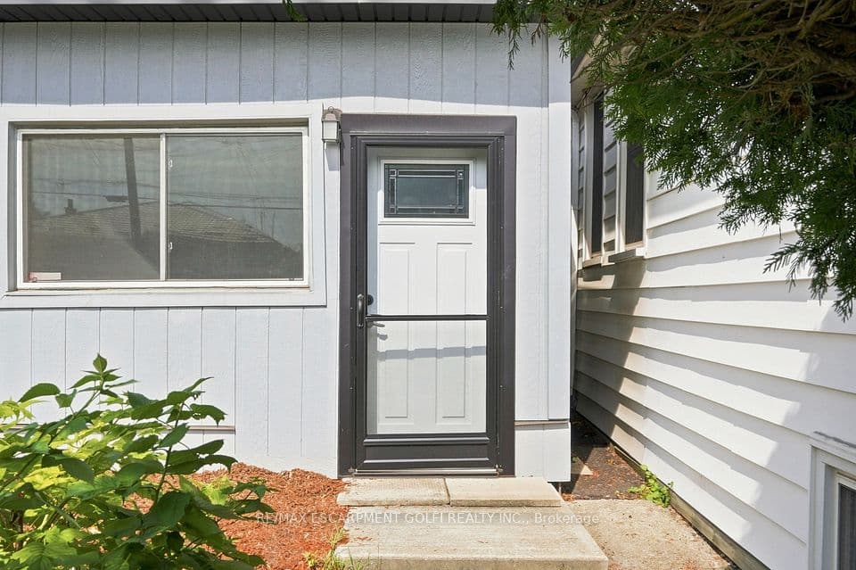 88 East 19th Street, Hamilton, ON L9A 4S1 – photo 2