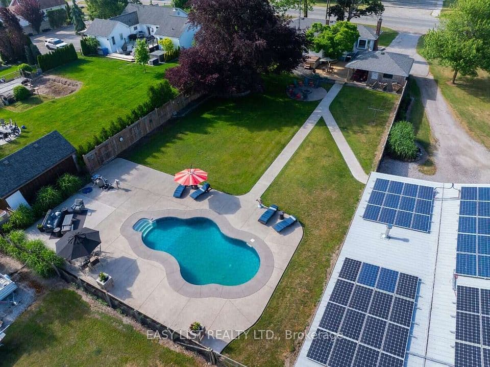 710 Seacliff Drive, Kingsville, ON N9Y 2K7 – photo 2