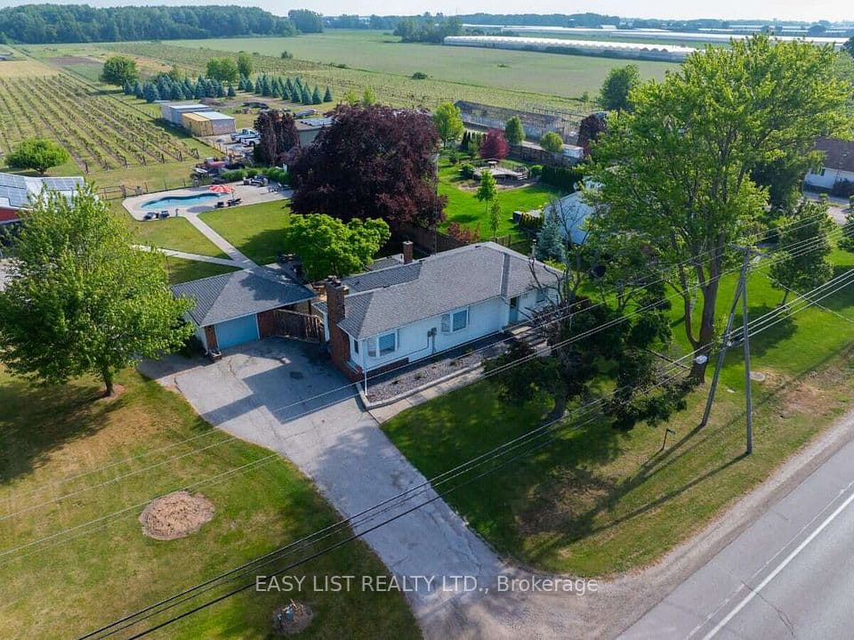 710 Seacliff Drive, Kingsville, ON N9Y 2K7 – main photo