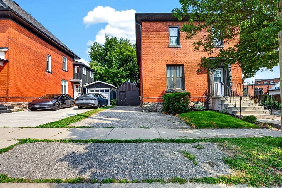 631 Peel Street, Woodstock, ON N4S 1K9 – photo 2