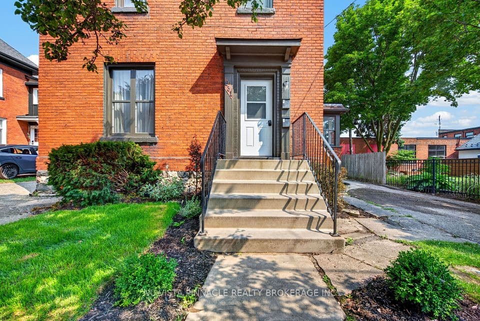 631 Peel Street, Woodstock, ON N4S 1K9 – photo 3