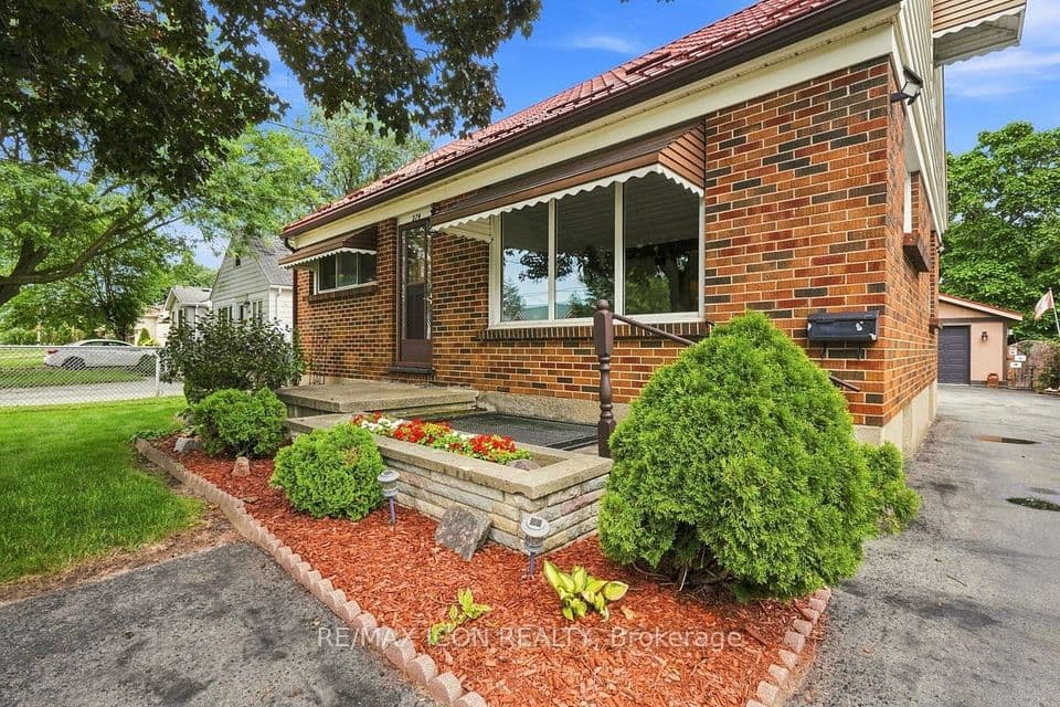 374 Hale Street, London East, ON N5W 1G4 – photo 3