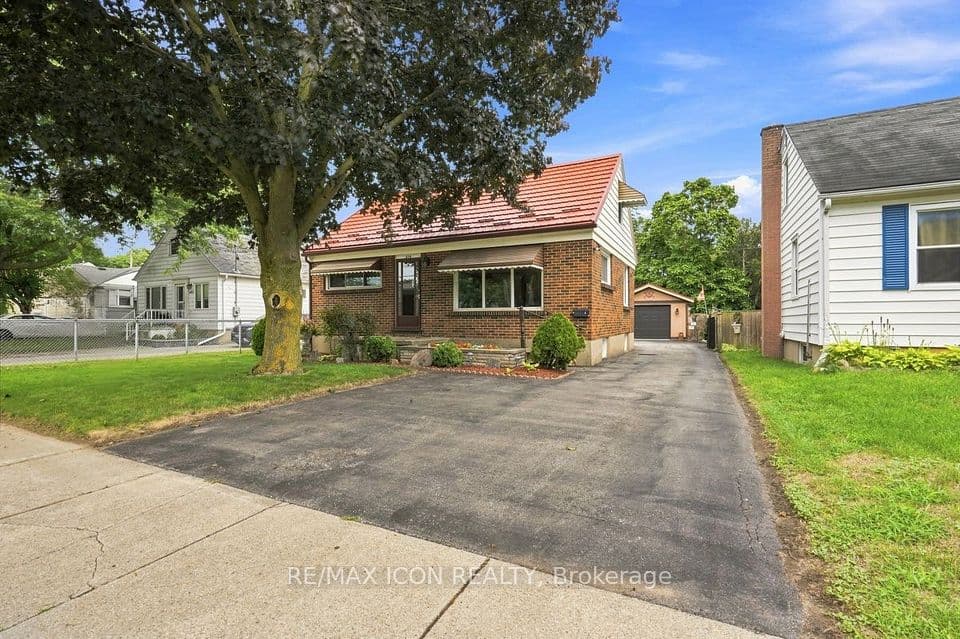 374 Hale Street, London East, ON N5W 1G4 – main photo