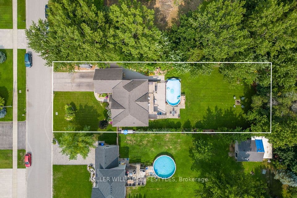 553 Juliana Drive, Strathroy-Caradoc, ON N0L 1W0 – photo 2