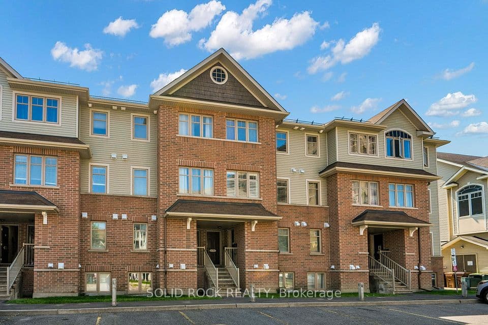 645 Reardon Private, Hunt Club - South Keys and Area, ON K1V 2K8 – photo 3