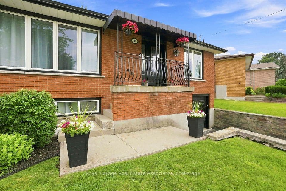 15 Quay Court, Hamilton, ON L8W 1R2 – photo 3