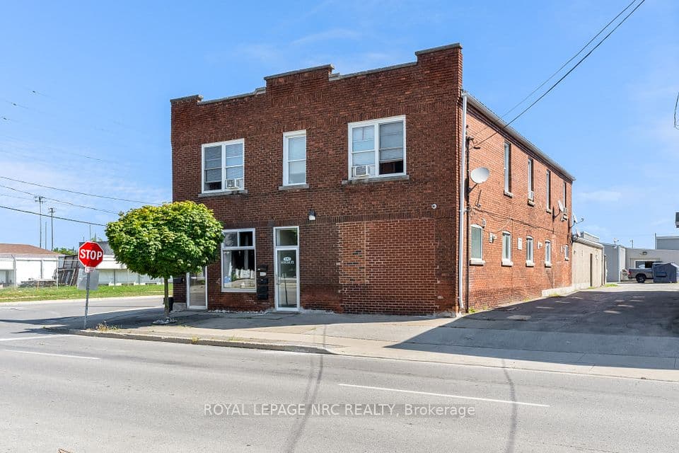 192 Burgar Street, Welland, ON L3B 2T4 – main photo