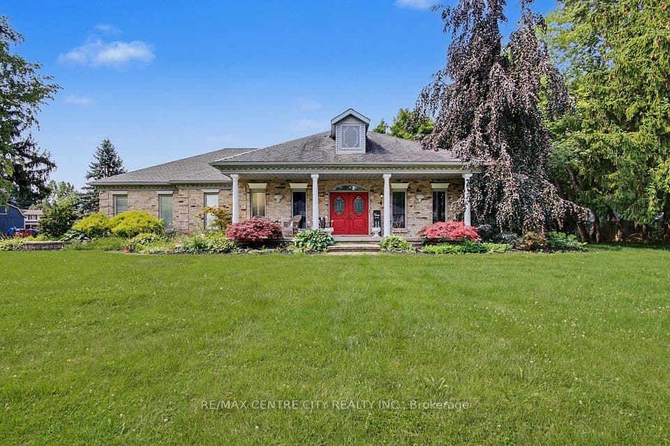 10308 Greenpark Drive, Southwold, ON N5P 3T2 – main photo