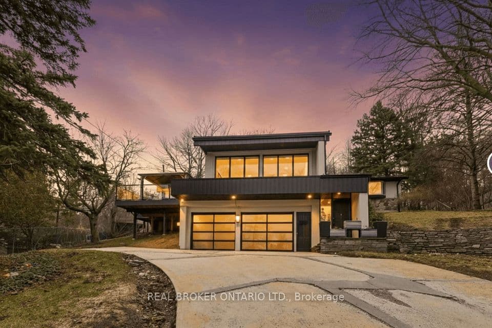 3 Chicopee Terrace, Kitchener, ON N2A 1T2 – main photo