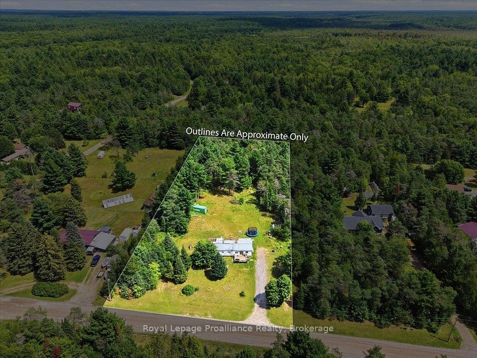 27 Hartin Road, Addington Highlands, ON K0H 2G0 – main photo
