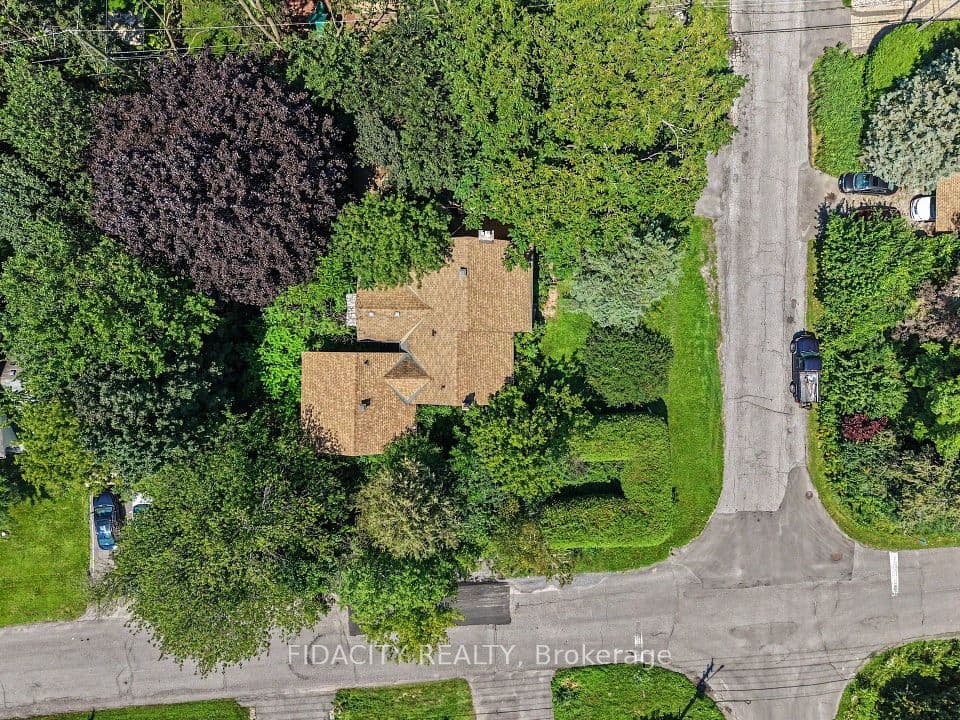 6 Malcolm Place, Meadowlands - Crestview and Area, ON K2G 1P4 – photo 2