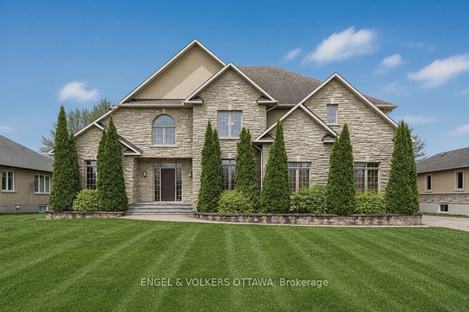 6842 South Village Drive, Greely - Metcalfe - Osgoode - Vernon and Area, ON K4P 0A5 – photo 2