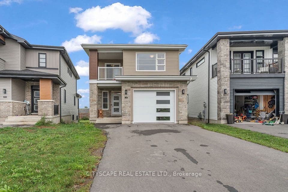 3 Erie Court, Loyalist, ON K7N 0E3 – main photo