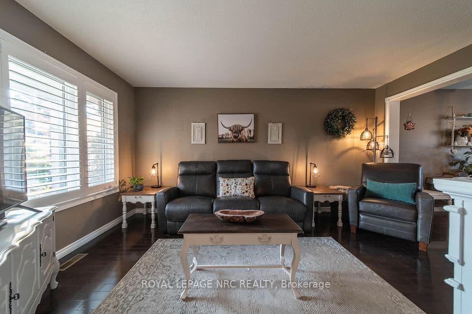 5830 Aspen Court, Niagara Falls, ON L2G 7V3 – photo 3