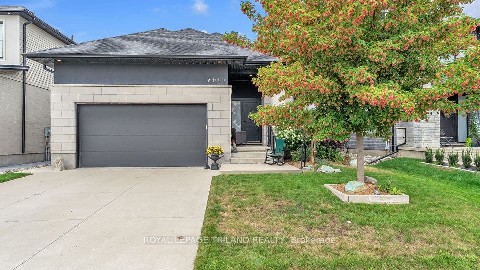 2400 Red Thorne Avenue, London South, ON N6P 0E6 – photo 2