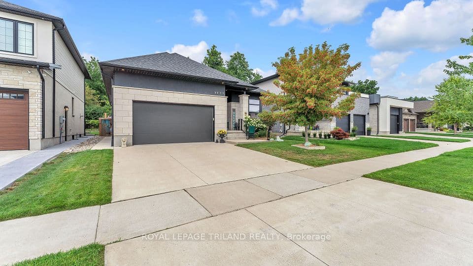 2400 Red Thorne Avenue, London South, ON N6P 0E6 – main photo