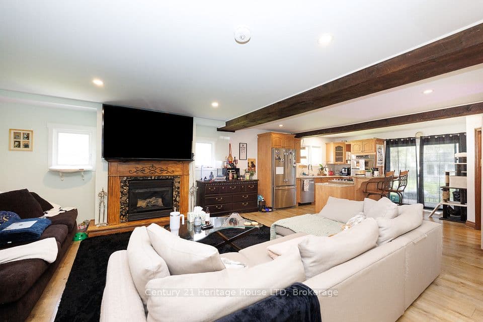 3054 Thunder Bay Road, Fort Erie, ON L0S 1N0 – photo 2