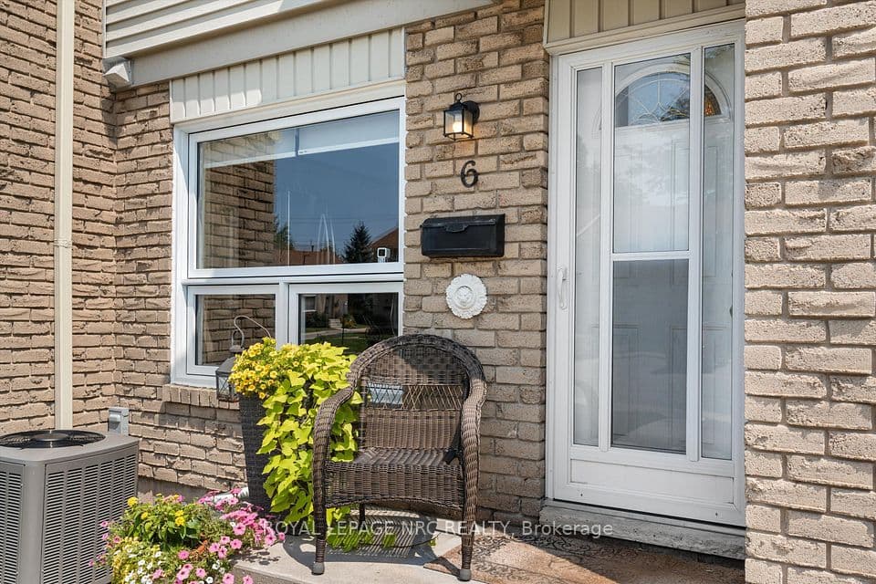 6767 Thorold Stone Road 6, Niagara Falls, ON L2J 3W9 – main photo