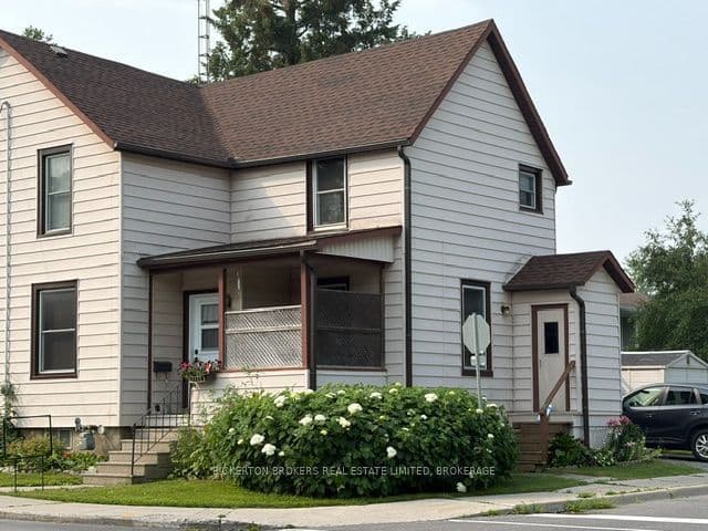 292 William Street N, Gananoque, ON K7G 1S5 – photo 2
