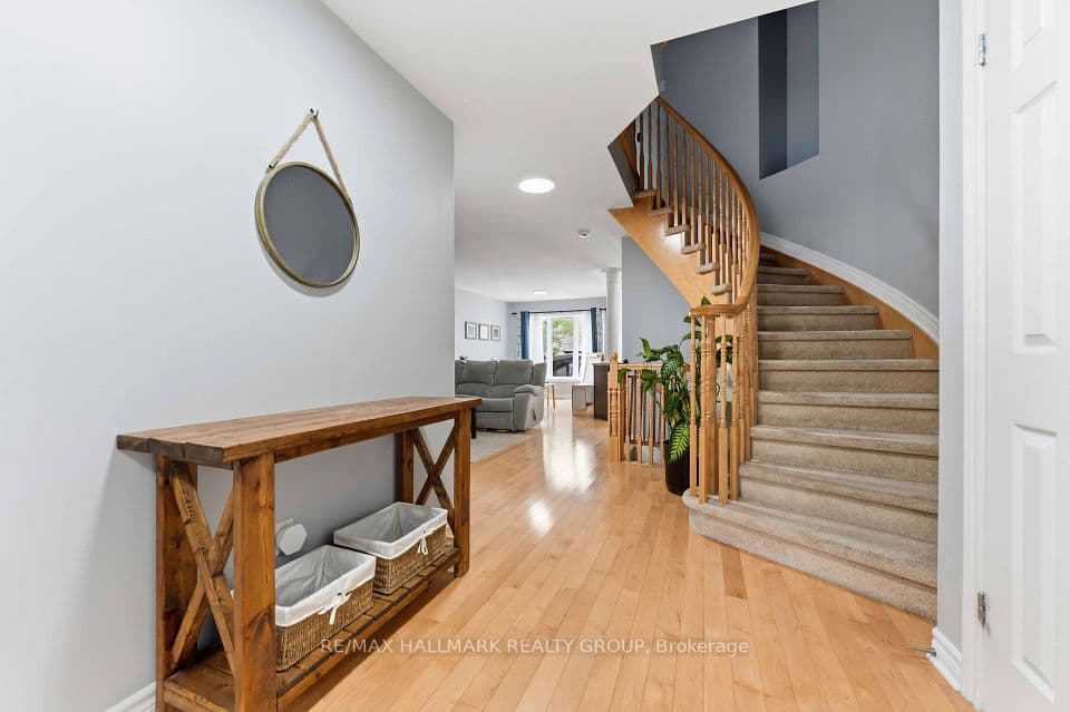 125 Montmorency Way, Orleans - Cumberland and Area, ON K4A 0J1 – photo 3