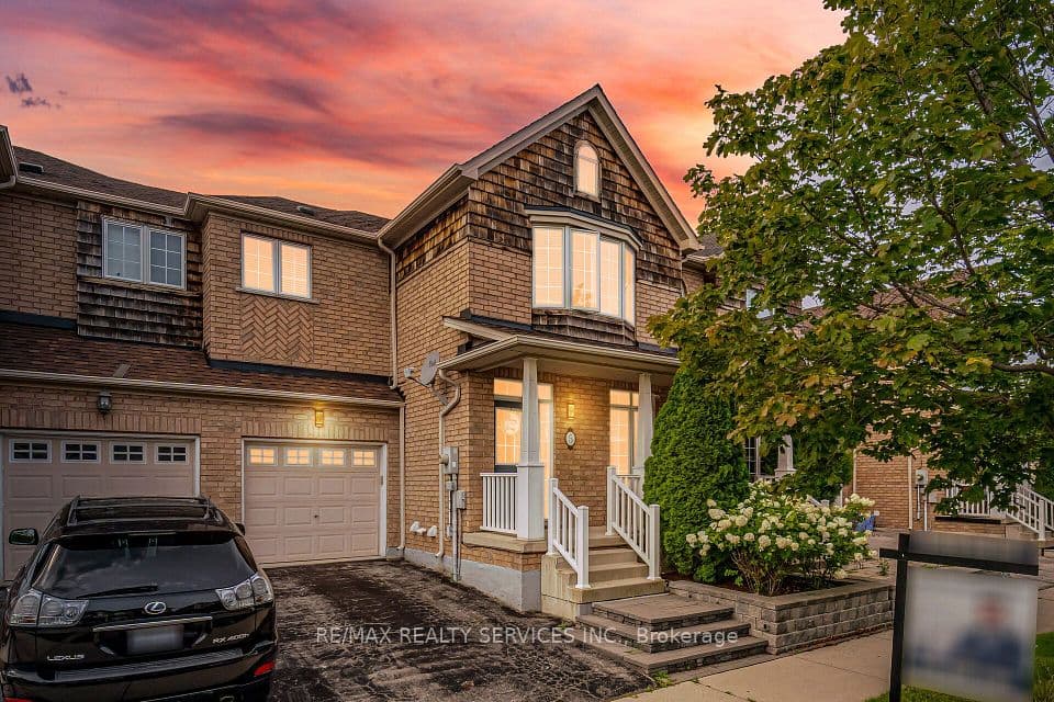 5 Westhampton Way, Hamilton, ON L8E 6C8 – main photo
