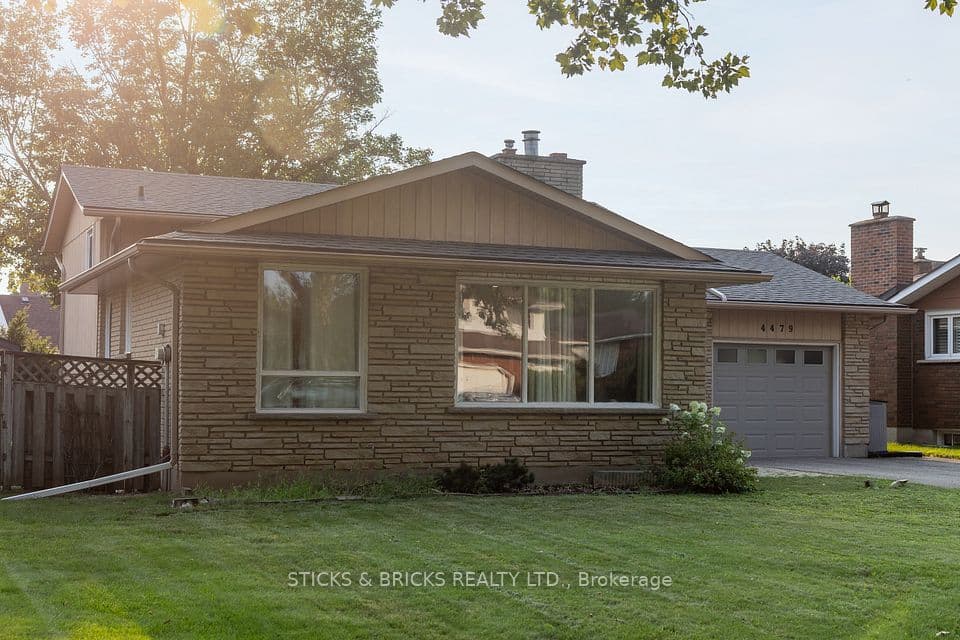 4479 Mitchell Avenue, Niagara Falls, ON L2E 6R6 – photo 2