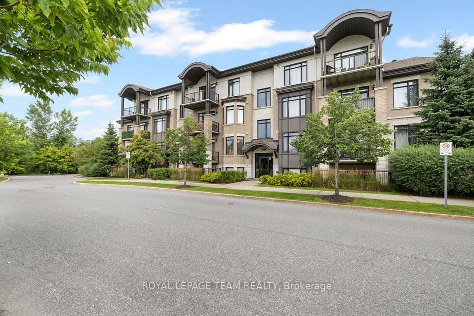 655 Beauparc Private 104, Cyrville - Carson Grove - Pineview, ON K1J 0A2 – photo 3