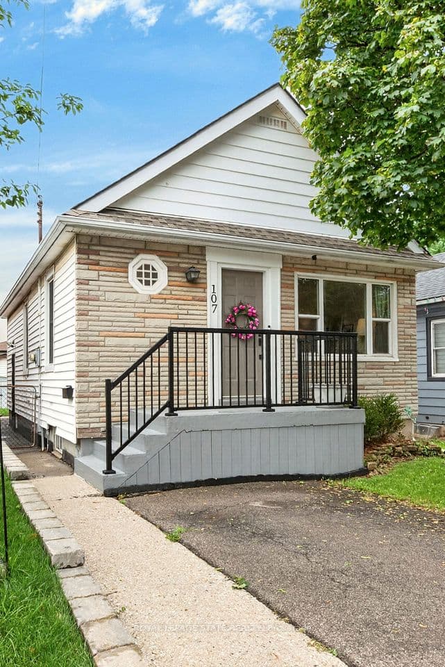 107 Reid Avenue N, Hamilton, ON L8H 6E2 – photo 3