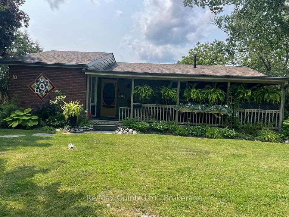 10 Mcquade Drive, Quinte West, ON K8V 2G3 – main photo